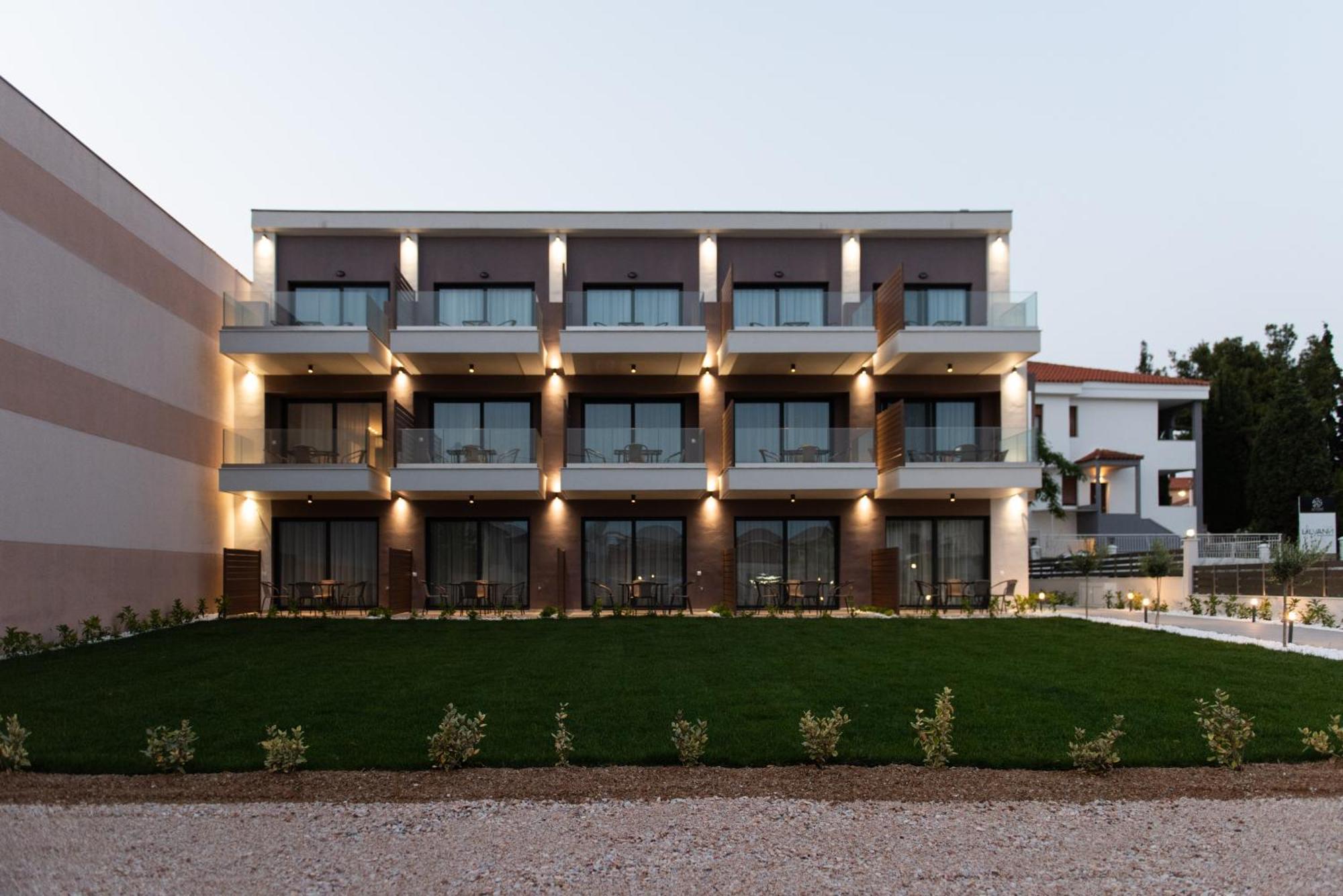 Sithonian Sunset Luxury - Nikiti Cozy Getaways Aparthotel ภายนอก รูปภาพ